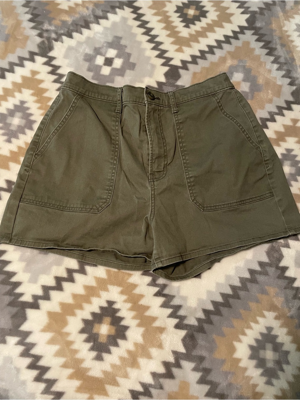 a.n.a Olive Green High-Waist Utility Shorts size 12